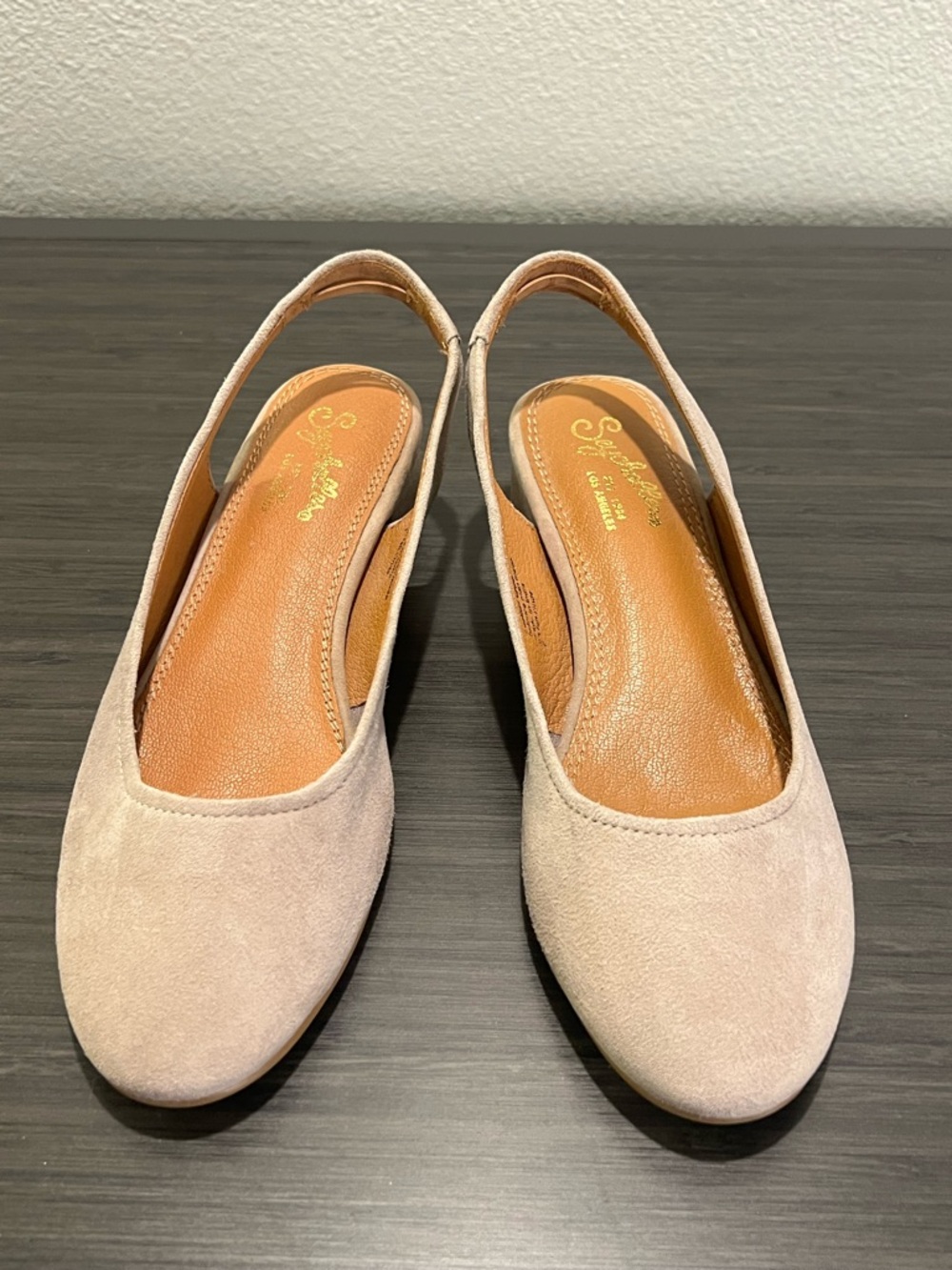 Seychelles Electric Dress Pump Nude Suede Slingback Heels Size 7 Neutral Classic - Picture 3 of 9